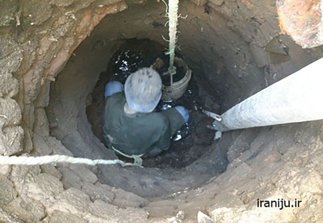 رسوب تراشی چاه فاضلاب در تهران