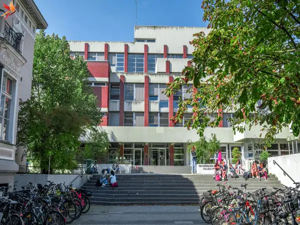 مدرسه Französisches Gymnasium Berlin