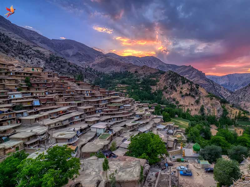 نمای غروب روستای پلکانی سرآقاسید