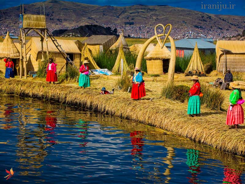 نمایی از دریاچه تی تی کاکا در بولیوی