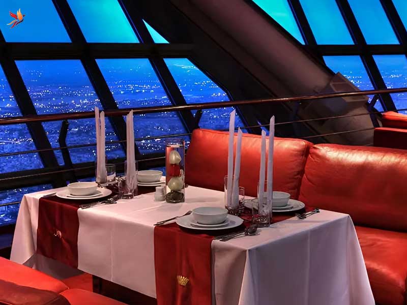 رستوران شاندیز VIP برج میلاد