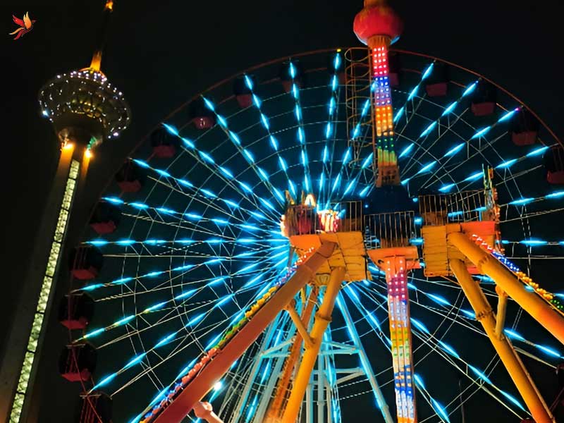 تفریحات و وسایل بازی در شهربازی برج میلاد