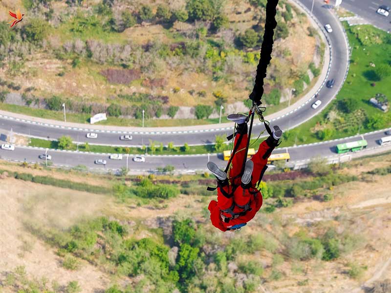 بانجی جامپینگ برج میلاد