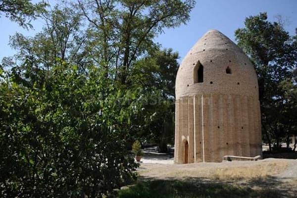 نمایی از شاهزاده حسین کردان