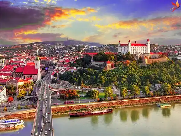 براتیسلاوا پایتخت و مهم ترین شهر اسلواکی