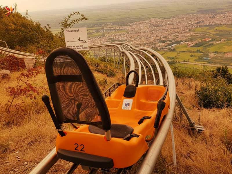 نکات ایمنی و تجهیزات ریل ها و واگن ها در سورتمه ریلی تالش 