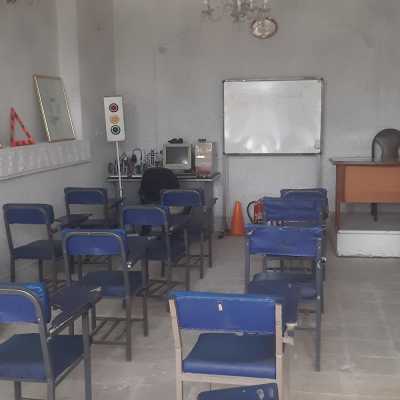 آموزشگاه رانندگی پرواز